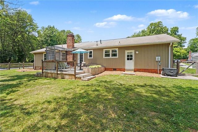 2800 New Garden Road E, Greensboro, NC 27455