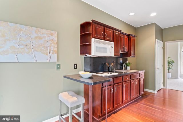7 ACCENT CIR, Camp Hill, PA 17011