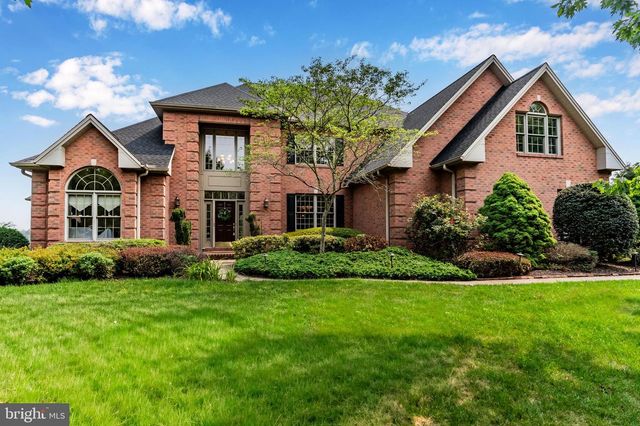 7 ACCENT CIR, Camp Hill, PA 17011