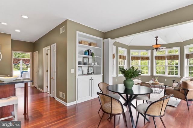 7 ACCENT CIR, Camp Hill, PA 17011
