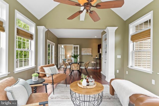 7 ACCENT CIR, Camp Hill, PA 17011