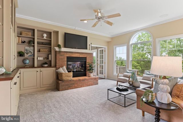 7 ACCENT CIR, Camp Hill, PA 17011
