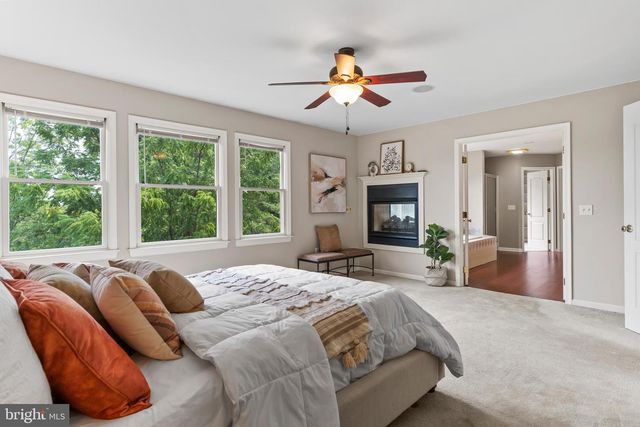 7 ACCENT CIR, Camp Hill, PA 17011