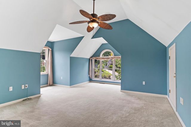 7 ACCENT CIR, Camp Hill, PA 17011