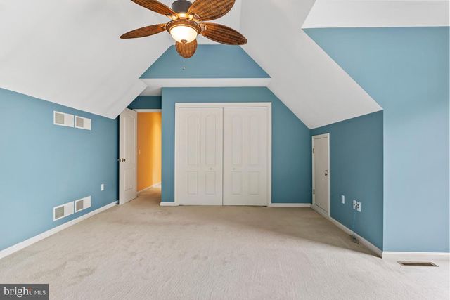 7 ACCENT CIR, Camp Hill, PA 17011