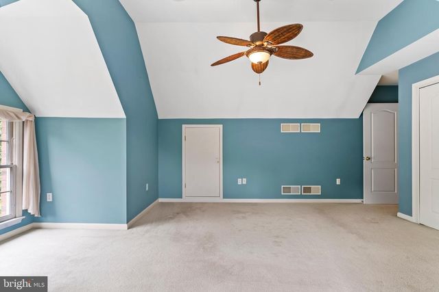 7 ACCENT CIR, Camp Hill, PA 17011