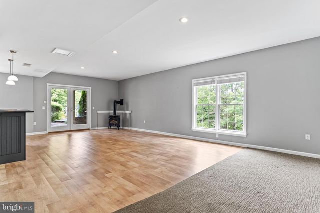 7 ACCENT CIR, Camp Hill, PA 17011