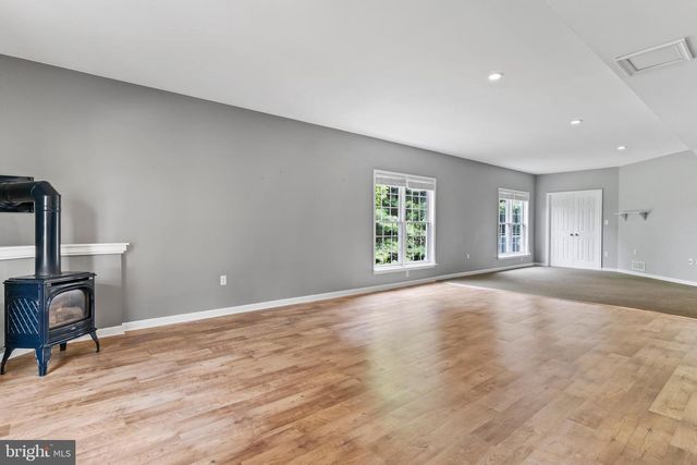 7 ACCENT CIR, Camp Hill, PA 17011