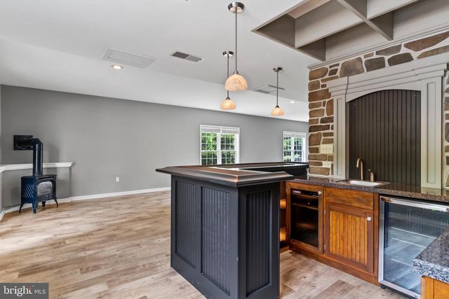 7 ACCENT CIR, Camp Hill, PA 17011
