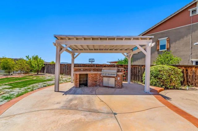 41013 Sunsprite St, Lake Elsinore, CA 92532