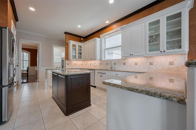 11826 Legend Manor Drive, Houston, TX 77082