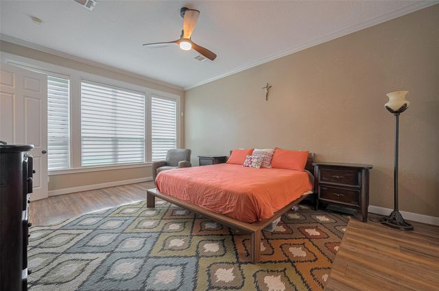 11826 Legend Manor Drive, Houston, TX 77082