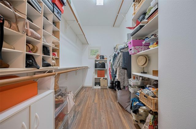 11826 Legend Manor Drive, Houston, TX 77082