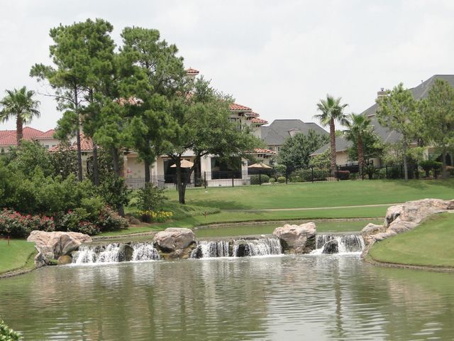 11826 Legend Manor Drive, Houston, TX 77082