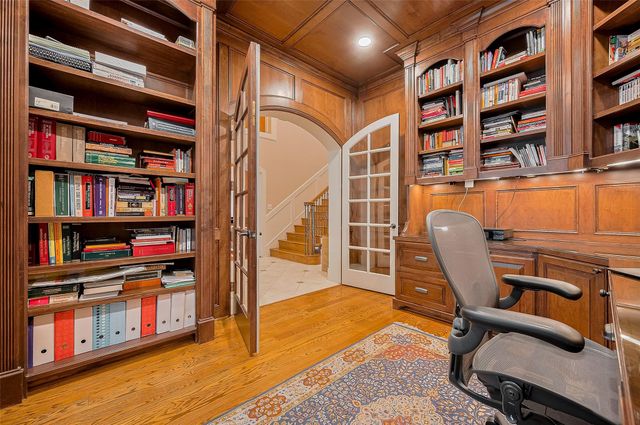 11826 Legend Manor Drive, Houston, TX 77082