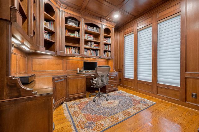 11826 Legend Manor Drive, Houston, TX 77082