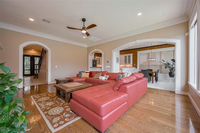 11826 Legend Manor Drive, Houston, TX 77082