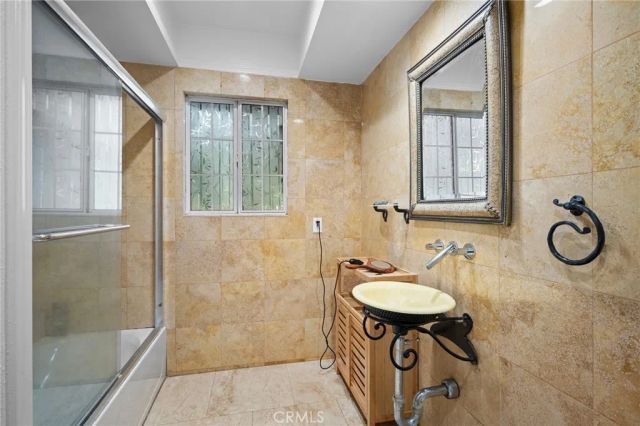 6247 Hamilton Lane, La Crescenta, CA 91214