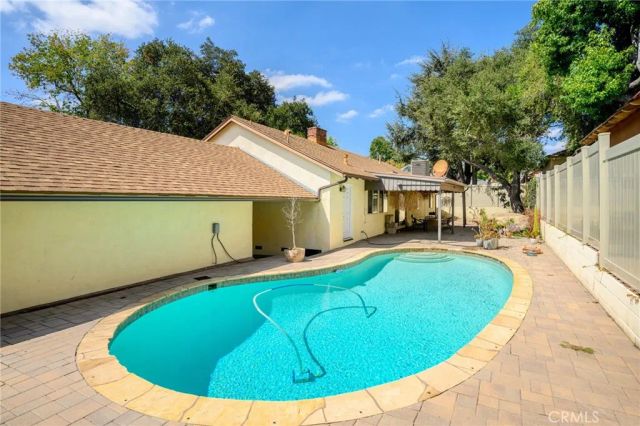 6247 Hamilton Lane, La Crescenta, CA 91214