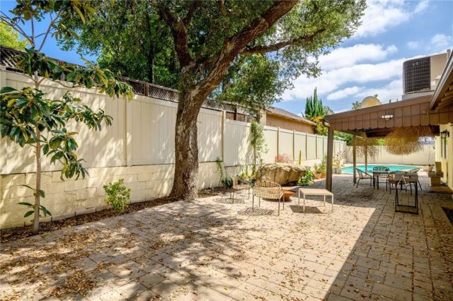 6247 Hamilton Lane, La Crescenta, CA 91214