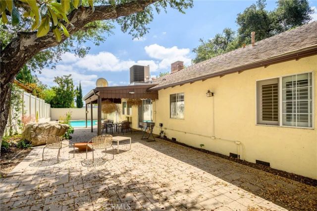 6247 Hamilton Lane, La Crescenta, CA 91214