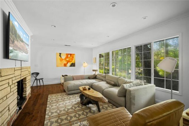 6247 Hamilton Lane, La Crescenta, CA 91214