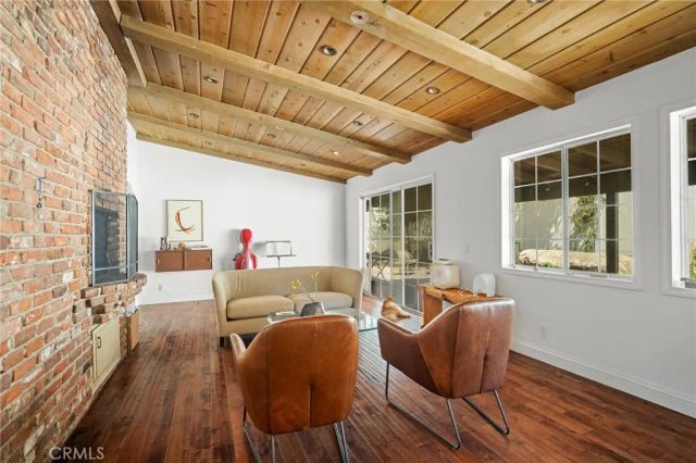 6247 Hamilton Lane, La Crescenta, CA 91214