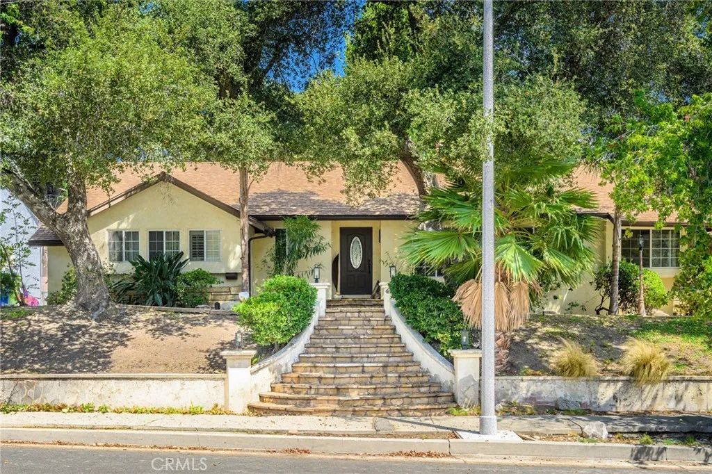 6247 Hamilton Lane, La Crescenta, CA 91214