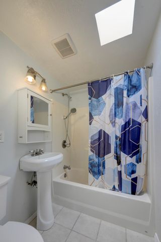 1128 Marron Circle NE, Albuquerque, NM 87112
