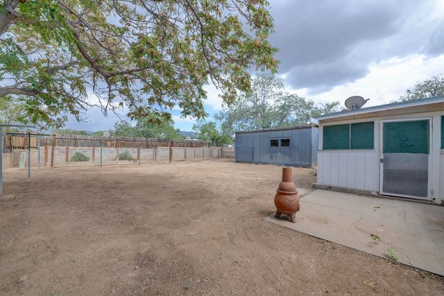 1128 Marron Circle NE, Albuquerque, NM 87112