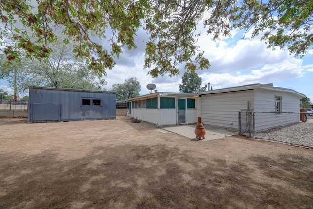 1128 Marron Circle NE, Albuquerque, NM 87112