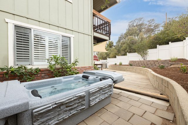 44762 Hammond Drive, Three Rivers, CA 93271