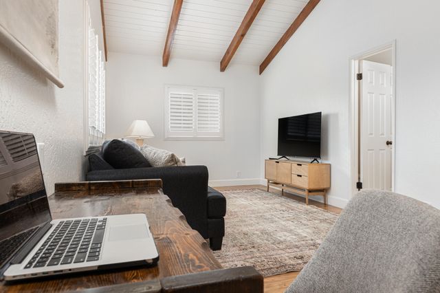 44762 Hammond Drive, Three Rivers, CA 93271