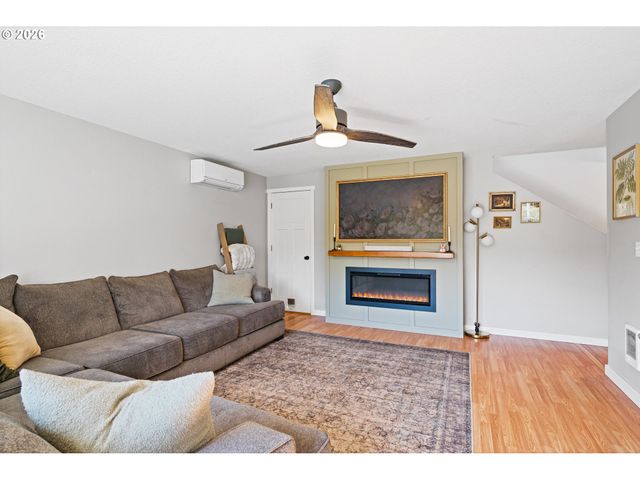 168 DECATUR Dr, Kelso, WA 98626