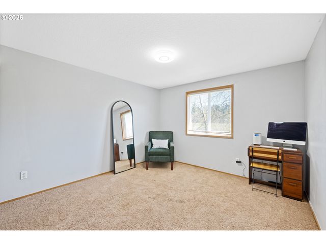 168 DECATUR Dr, Kelso, WA 98626