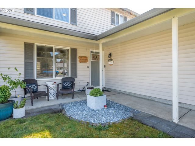 168 DECATUR Dr, Kelso, WA 98626