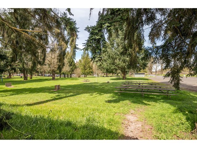 168 DECATUR Dr, Kelso, WA 98626