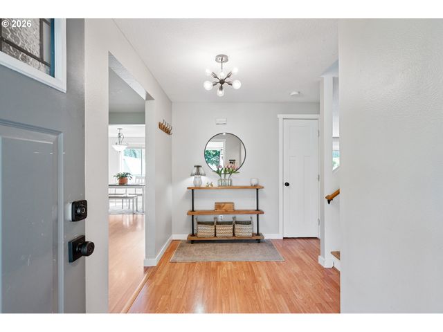 168 DECATUR Dr, Kelso, WA 98626