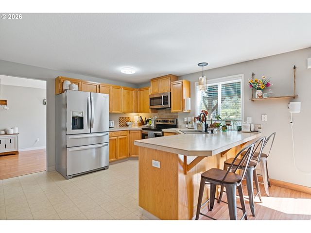 168 DECATUR Dr, Kelso, WA 98626