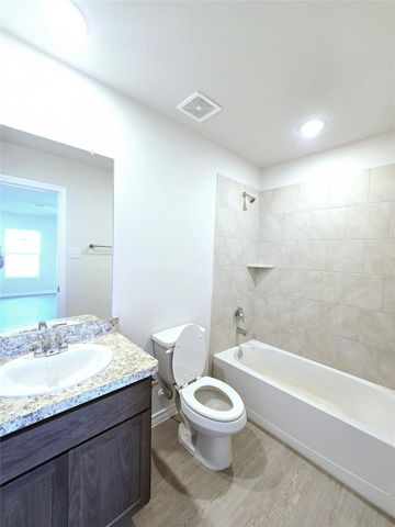 1204 Daniel Street, Baytown, TX 77520