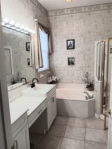 6828 WINSLOW STREET, Sarasota, FL 34243