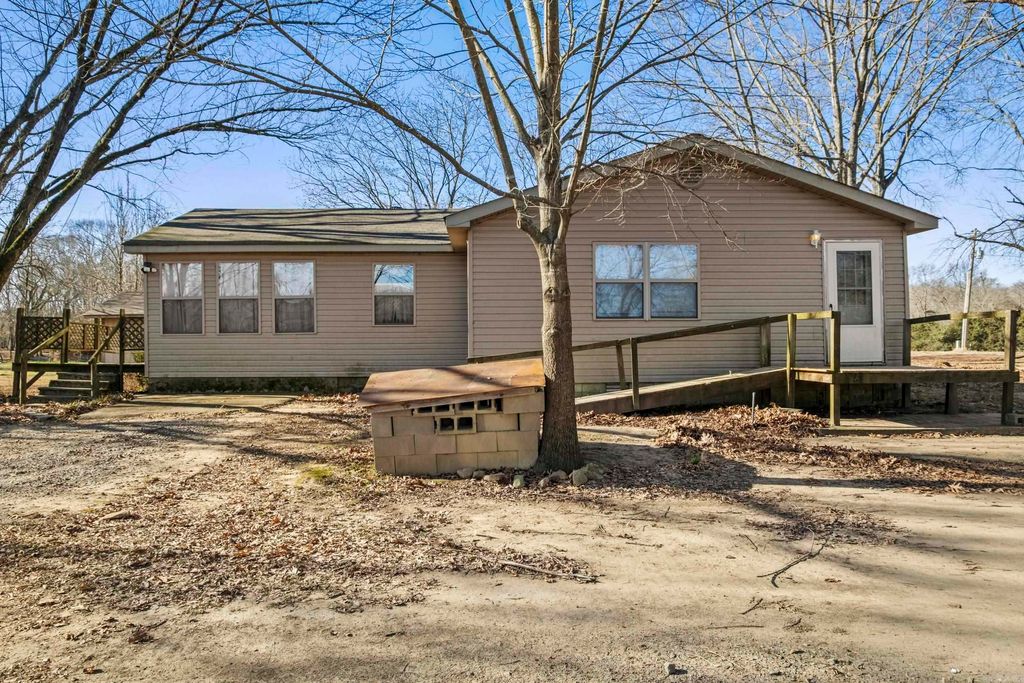 359 Swinging Bridge Rd, Beebe, AR 72012