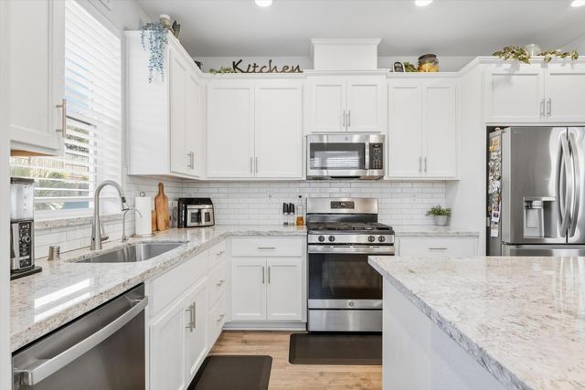 613 Brooklyn Ct, Lincoln, CA 95648
