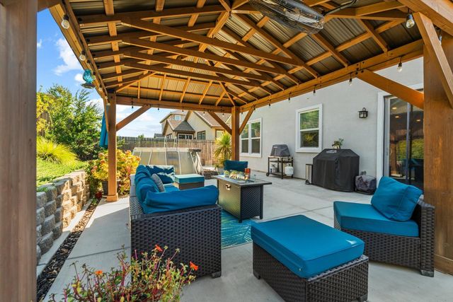 613 Brooklyn Ct, Lincoln, CA 95648
