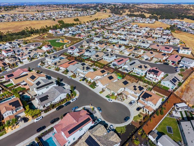 613 Brooklyn Ct, Lincoln, CA 95648