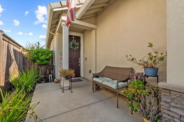 613 Brooklyn Ct, Lincoln, CA 95648