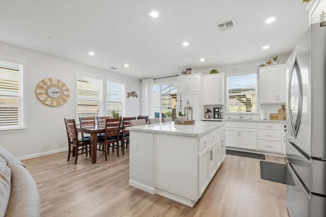 613 Brooklyn Ct, Lincoln, CA 95648