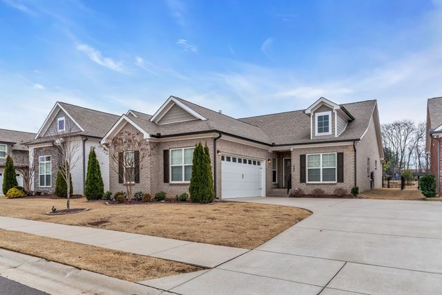 6412 Armstrong Dr, Hermitage, TN 37076