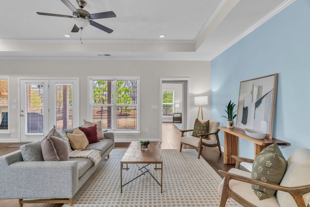 6412 Armstrong Dr, Hermitage, TN 37076