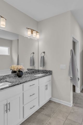 6412 Armstrong Dr, Hermitage, TN 37076